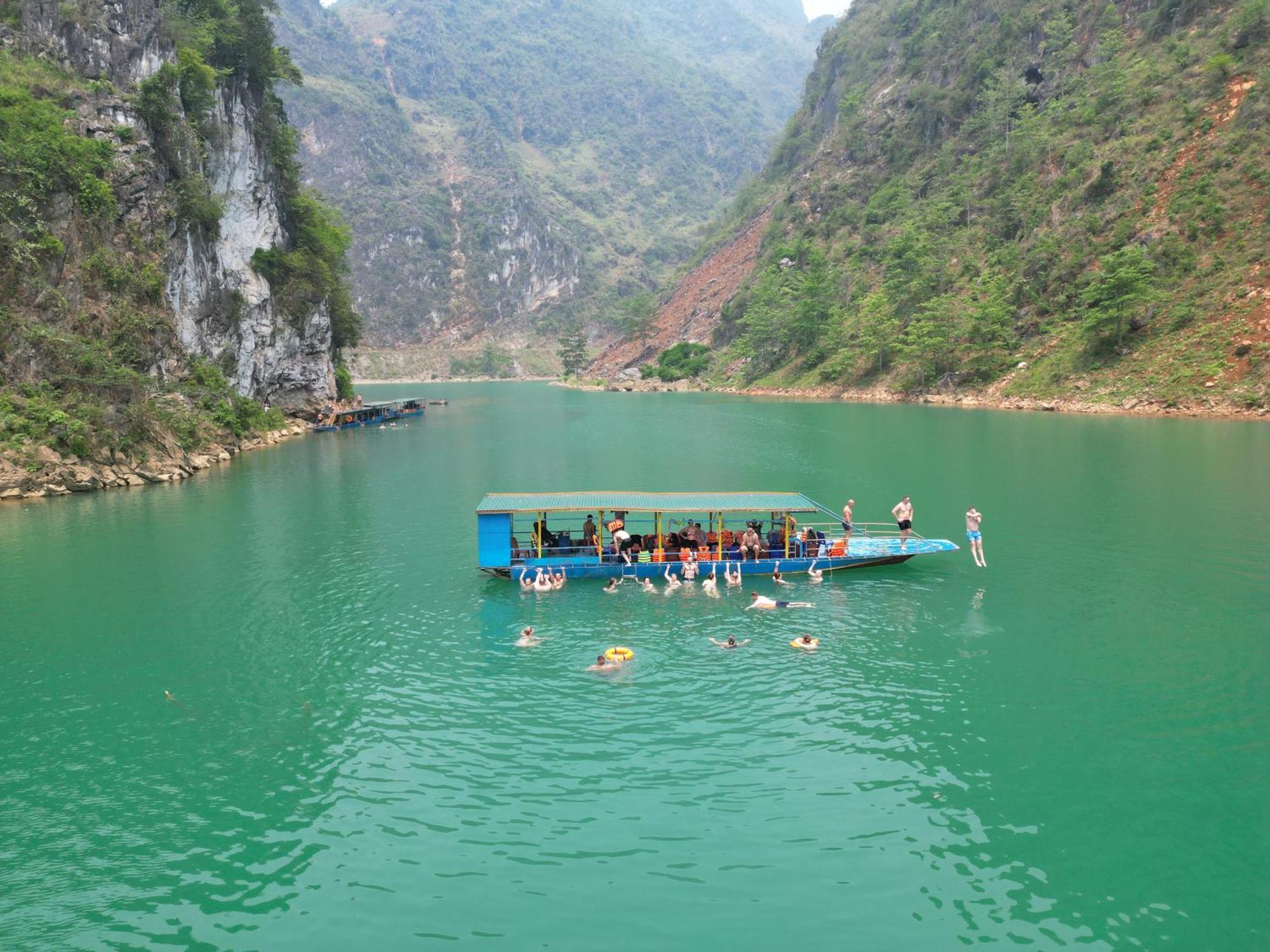 Quiri Hostel Ha Giang Lang Lap 外观 照片